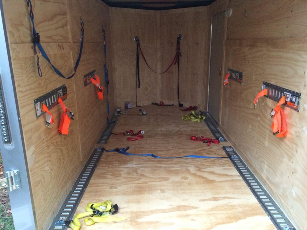 E Track Straps section